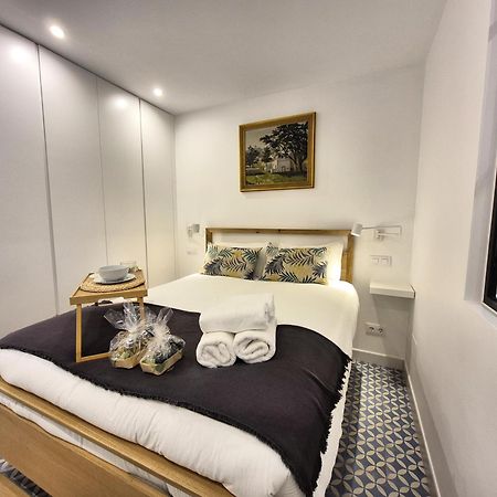 Apartamentos Plaza De Espana Madrid Esterno foto