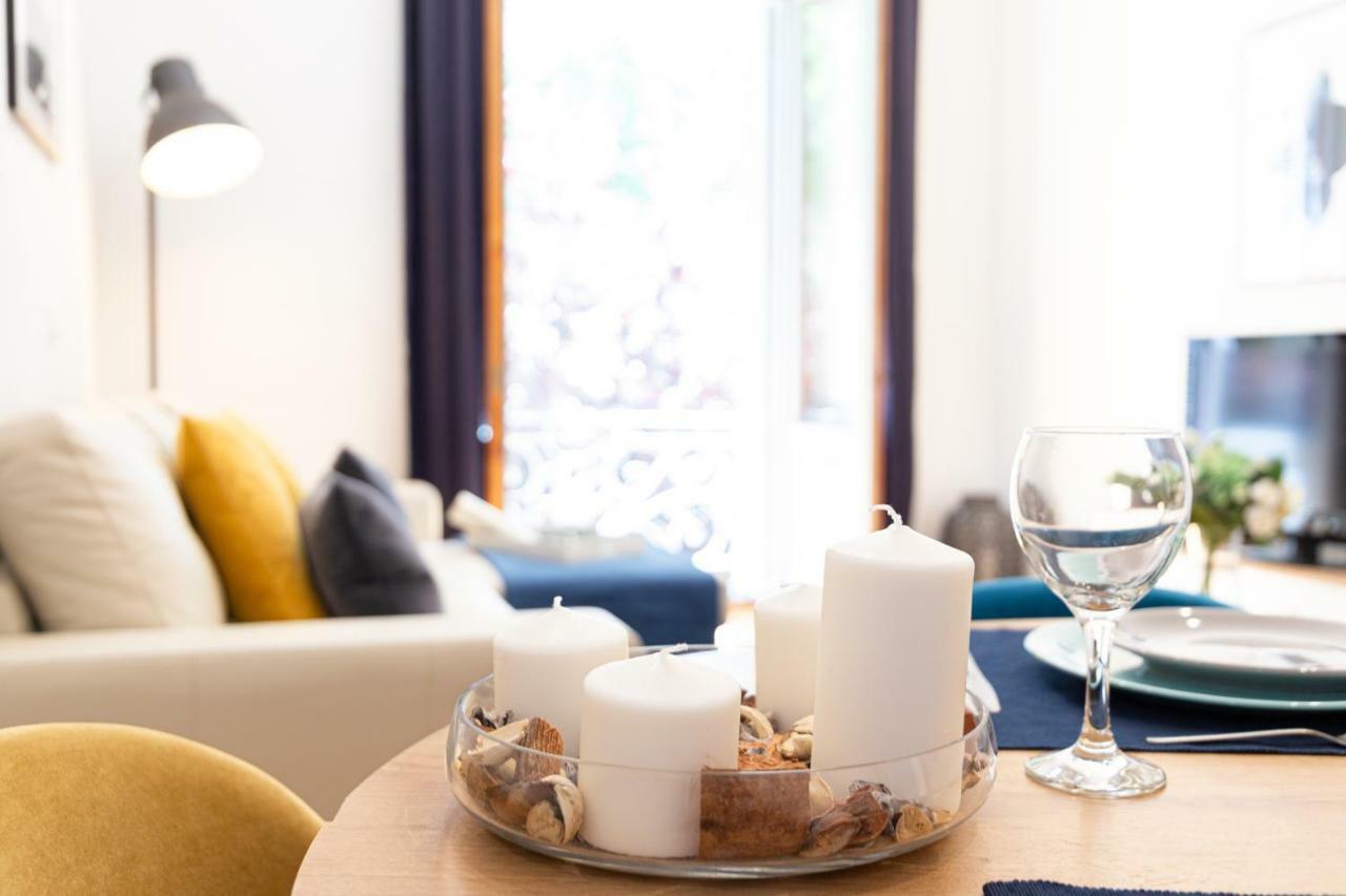 Apartamentos Plaza De Espana Madrid Esterno foto