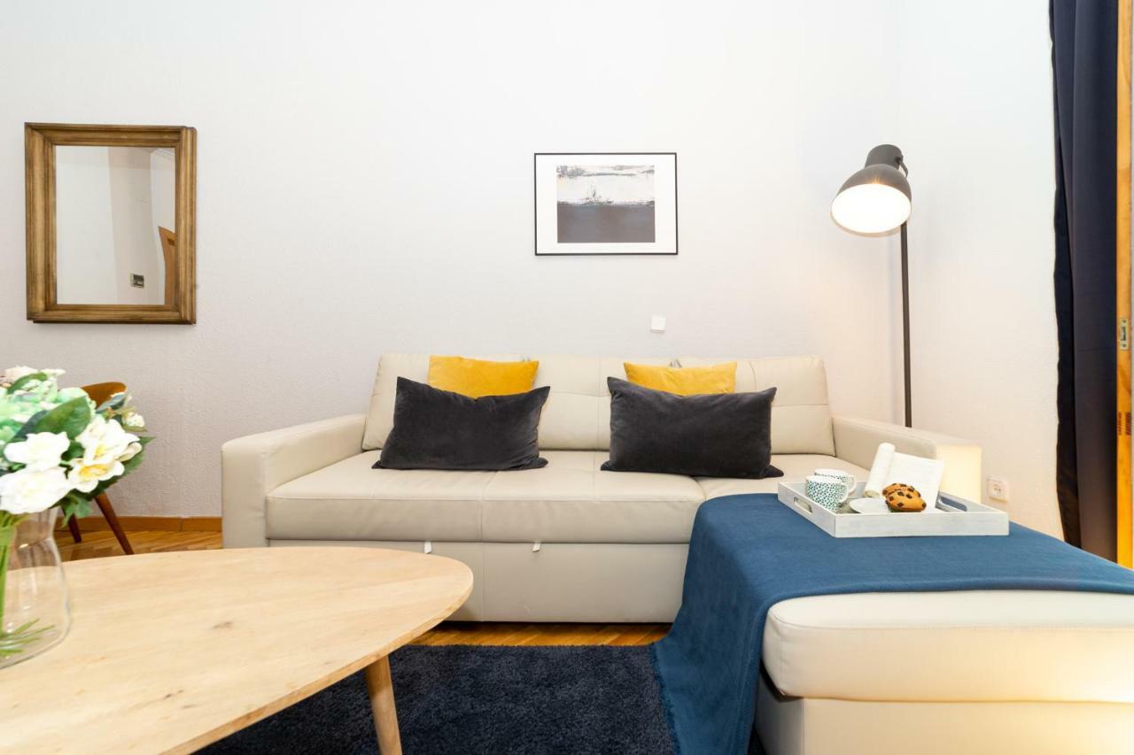 Apartamentos Plaza De Espana Madrid Esterno foto