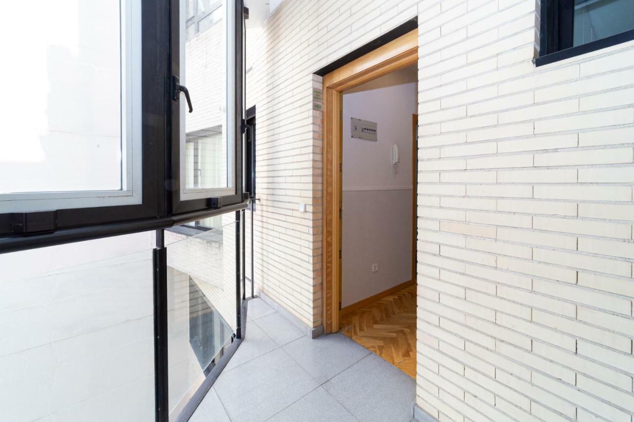 Apartamentos Plaza De Espana Madrid Esterno foto