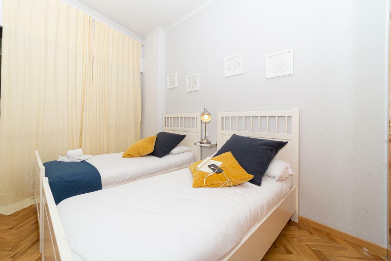 Apartamentos Plaza De Espana Madrid Esterno foto