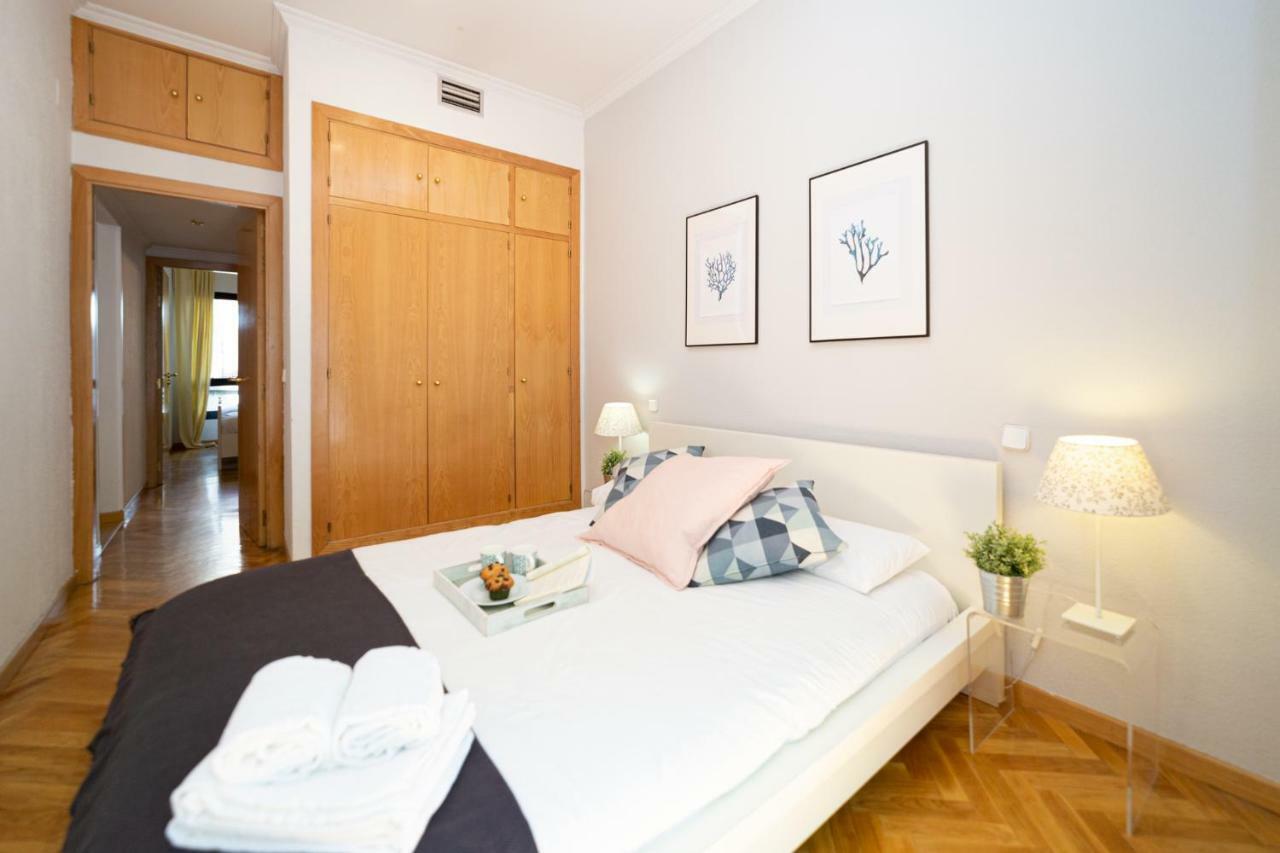 Apartamentos Plaza De Espana Madrid Esterno foto