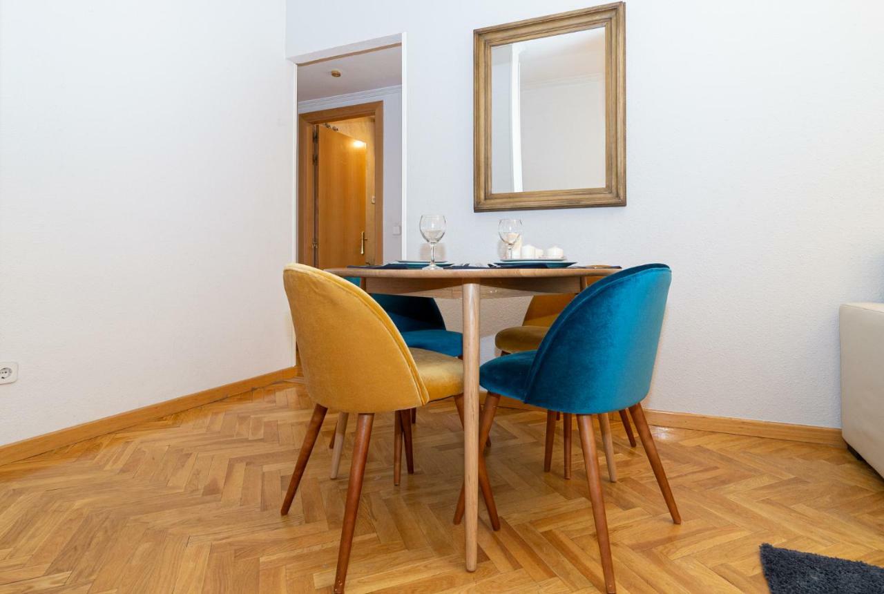Apartamentos Plaza De Espana Madrid Esterno foto
